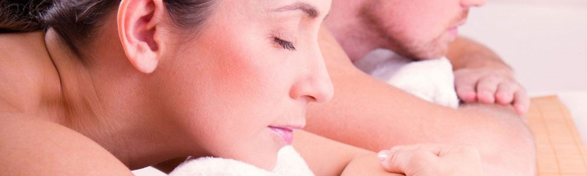 Frau - Karama Massage